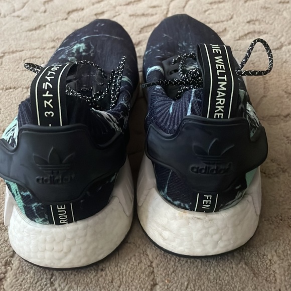 Adidas boost shoe - Picture 4 of 7